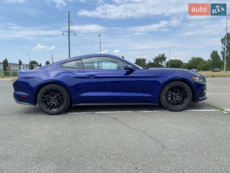 Купе Ford Mustang 2014 в Киеве