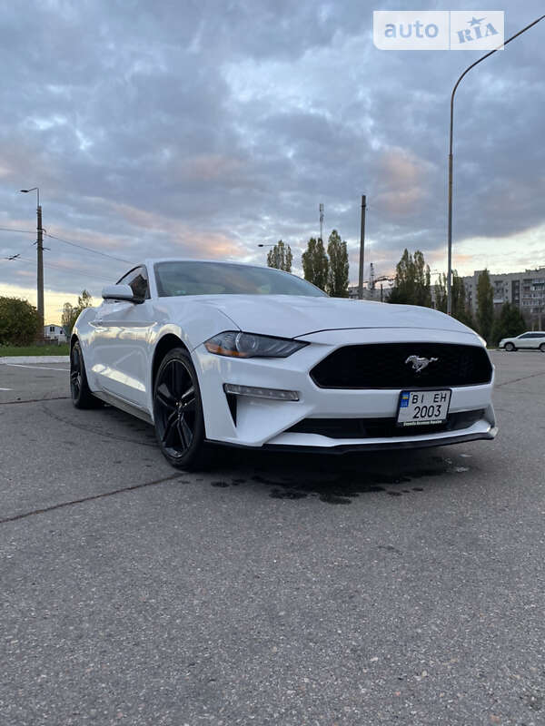 Купе Ford Mustang 2017 в Кременчуге