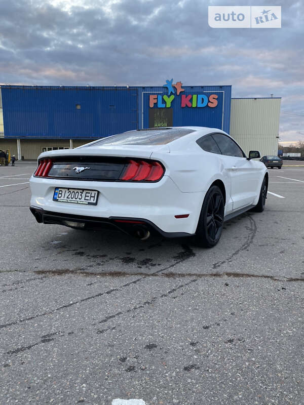 Купе Ford Mustang 2017 в Кременчуге