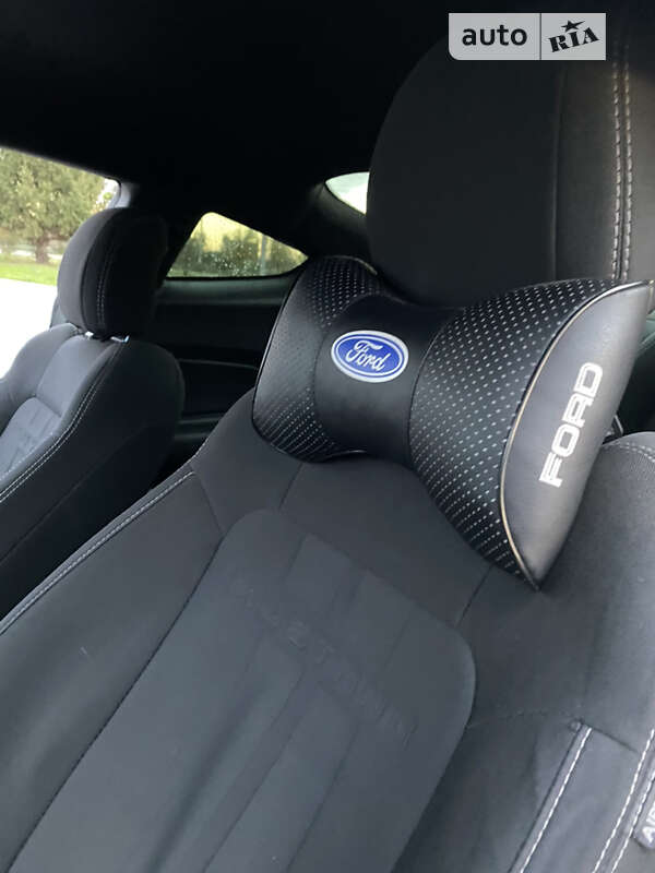 Купе Ford Mustang 2017 в Кременчуге