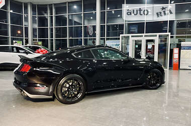 Купе Ford Mustang 2017 в 