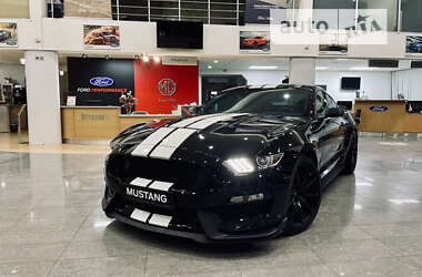 Купе Ford Mustang 2017 в 
