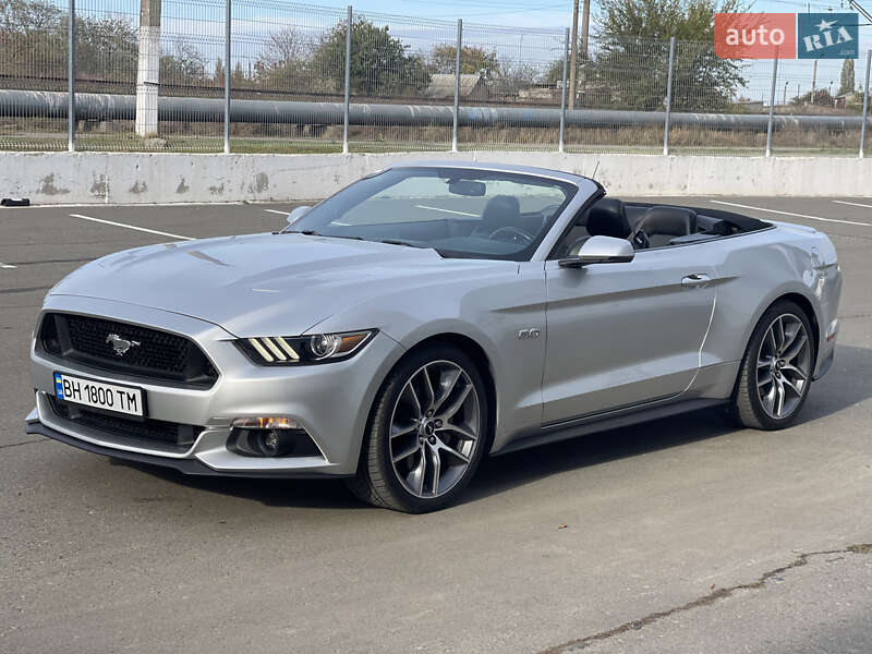 Кабриолет Ford Mustang 2016 в Одессе