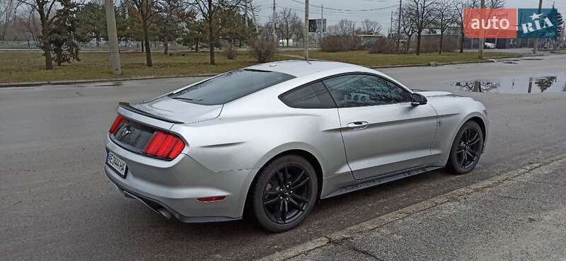 Купе Ford Mustang 2015 в Днепре
