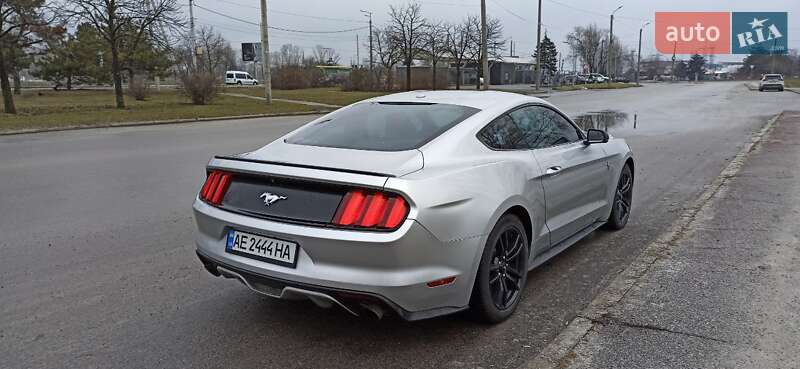 Купе Ford Mustang 2015 в Днепре
