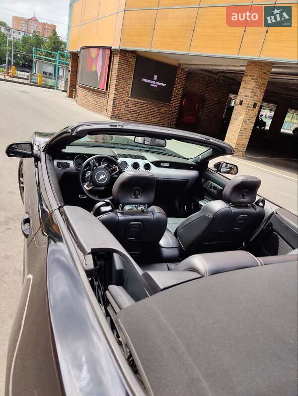 Кабриолет Ford Mustang 2016 в Одессе