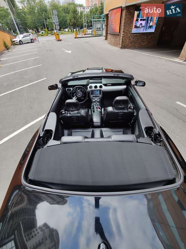 Кабриолет Ford Mustang 2016 в Одессе
