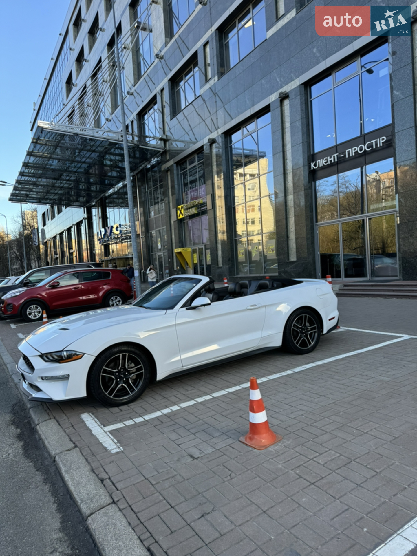 2020 Ford Mustang - мініатюра 8