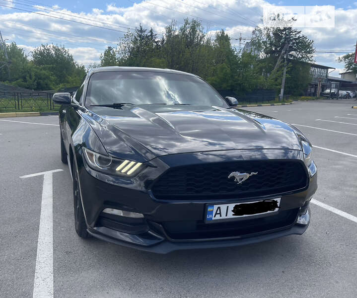 Купе Ford Mustang 2015 в Киеве фото 3 Купе Ford Mustang 2015 в Киеве