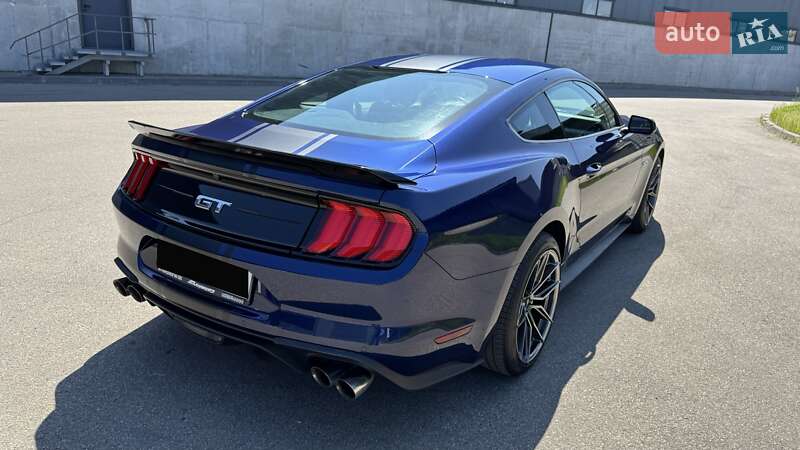 Купе Ford Mustang 2018 в Киеве