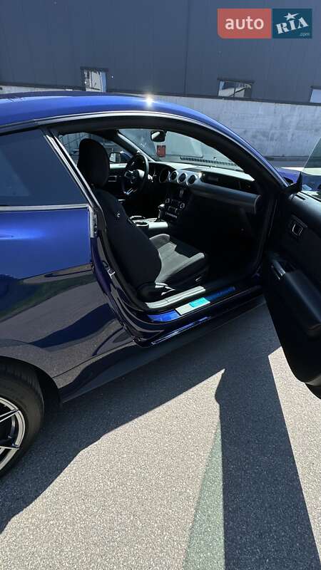 Купе Ford Mustang 2018 в Киеве