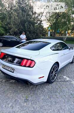 Купе Ford Mustang 2018 в 