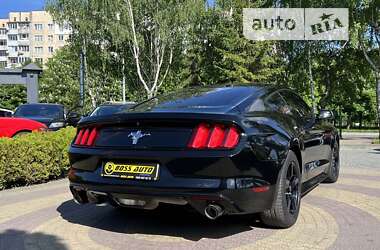 Купе Ford Mustang 2016 в Львове