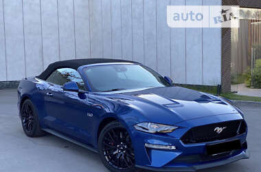 Кабриолет Ford Mustang 2022 в 