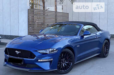Кабриолет Ford Mustang 2022 в 