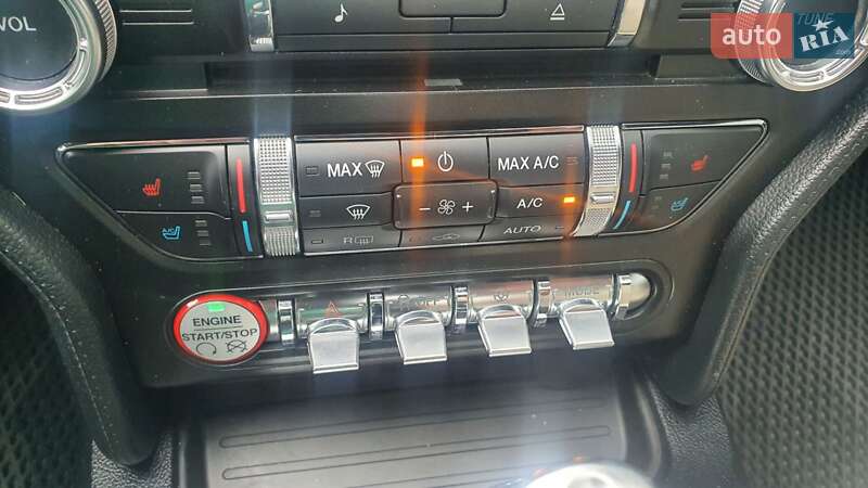 Купе Ford Mustang 2014 в Киеве