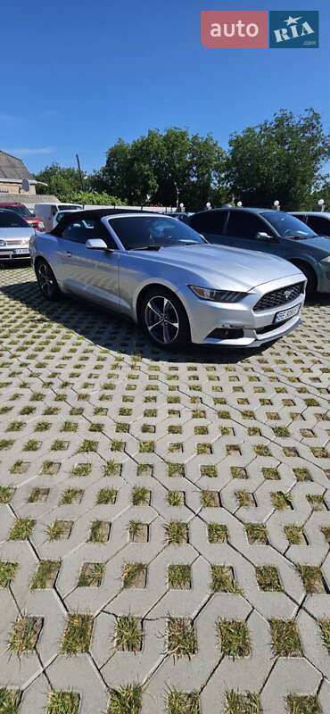 Кабріолет Ford Mustang 2015 в 
