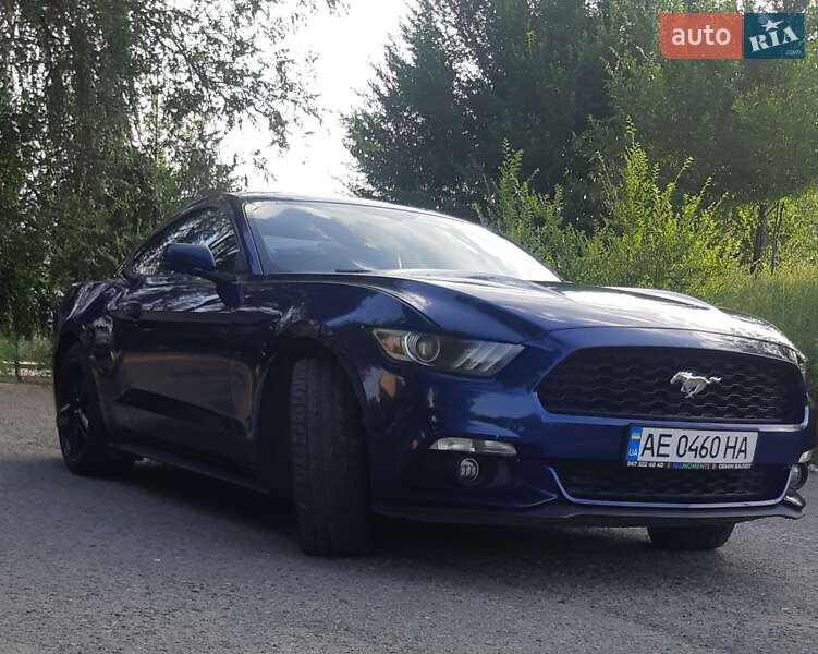 Купе Ford Mustang 2015 в Днепре