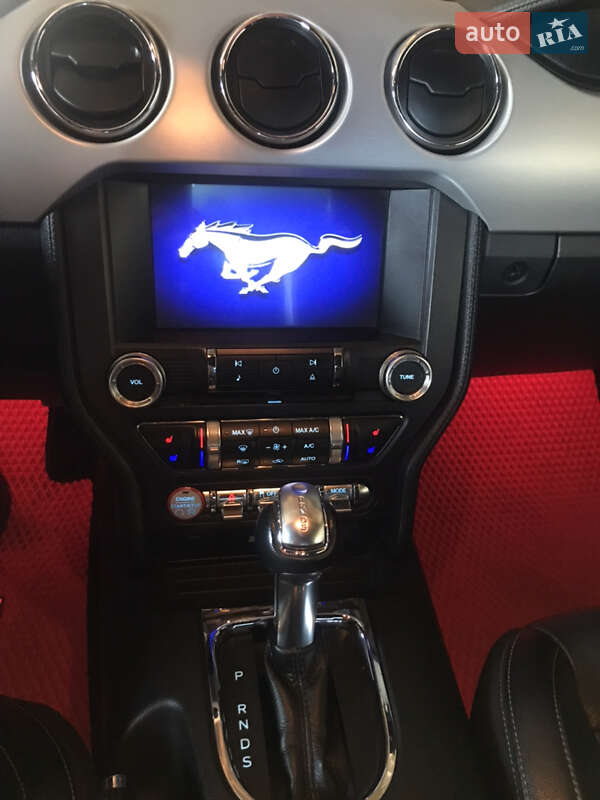 Купе Ford Mustang 2016 в Черновцах