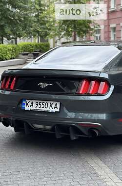 Купе Ford Mustang 2014 в Києві