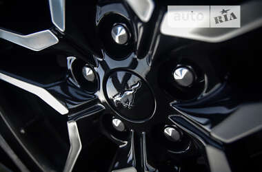 Купе Ford Mustang 2019 в 