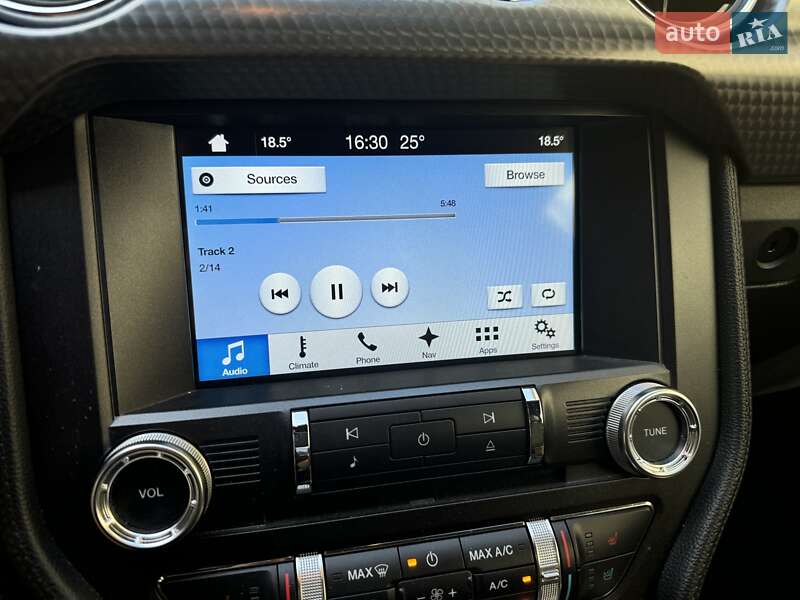Купе Ford Mustang 2016 в Києві