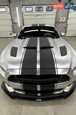 Купе Ford Mustang 2016 в Киеве