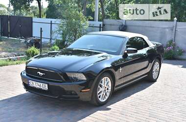 Кабриолет Ford Mustang 2014 в Прилуках