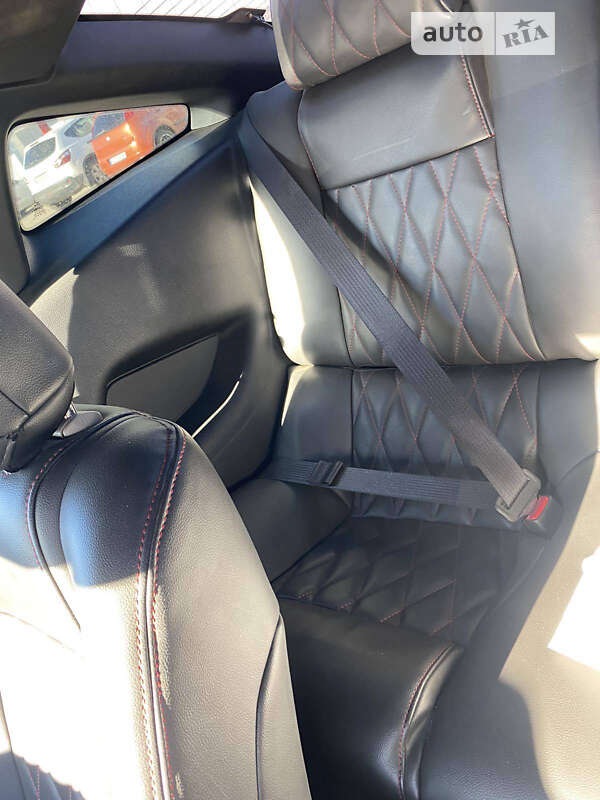 Купе Ford Mustang 2013 в Ужгороде