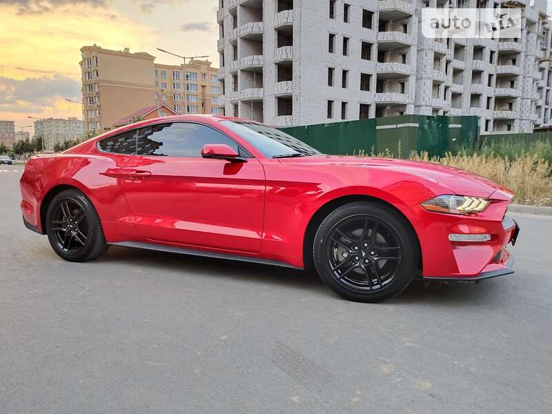 Купе Ford Mustang 2018 в Києві
