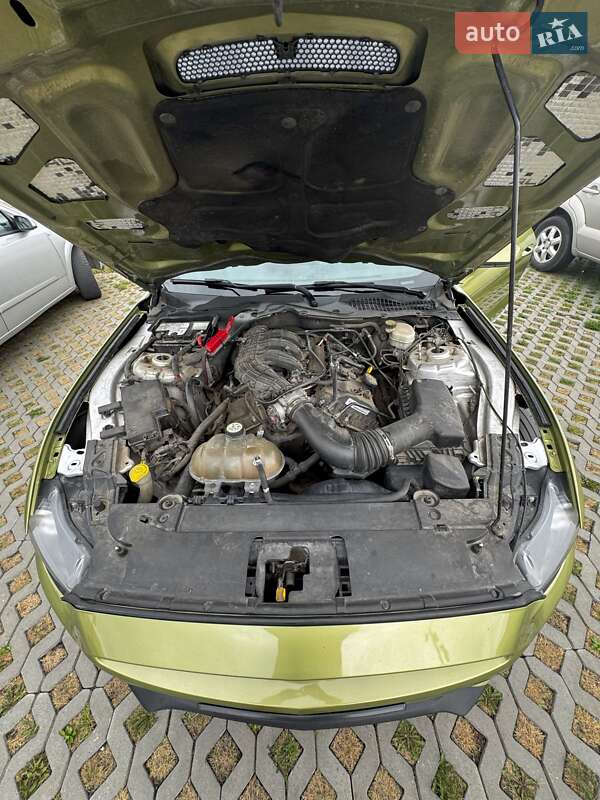 Купе Ford Mustang 2015 в Хмельницком