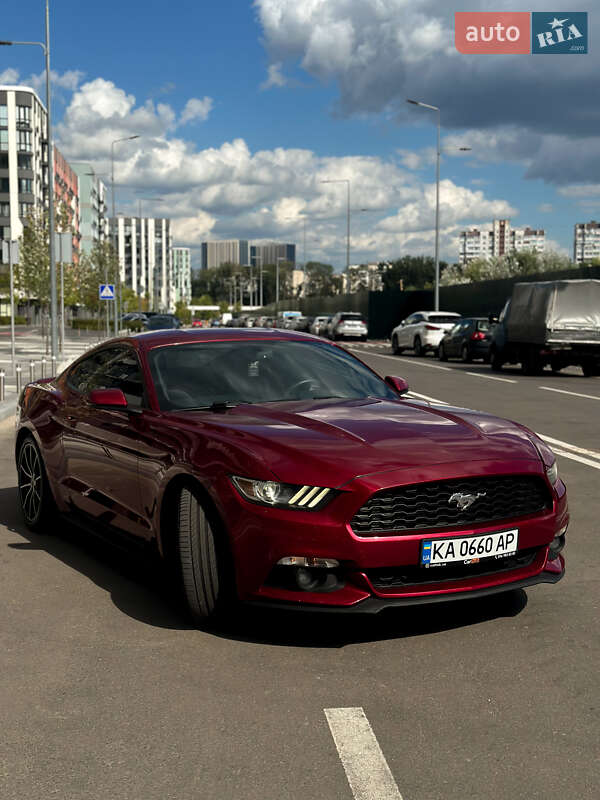 Купе Ford Mustang 2016 в Киеве