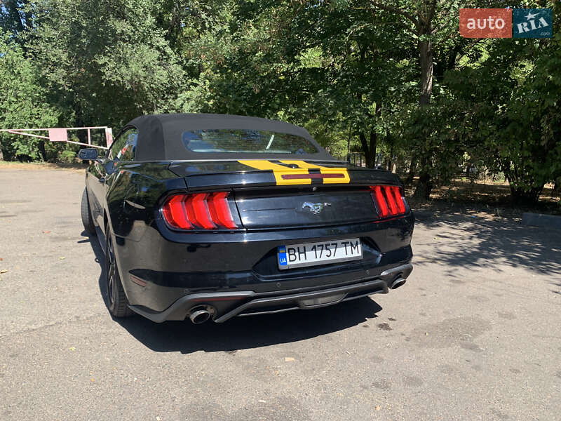 Кабриолет Ford Mustang 2019 в Одессе