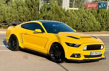 Купе Ford Mustang 2014 в 