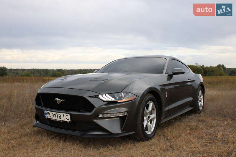 Купе Ford Mustang 2018 в Киеве
