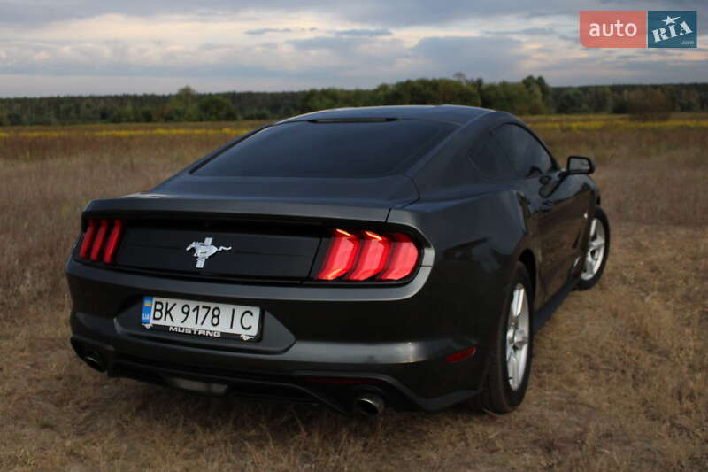 Купе Ford Mustang 2018 в Киеве