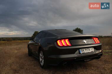 Купе Ford Mustang 2018 в 
