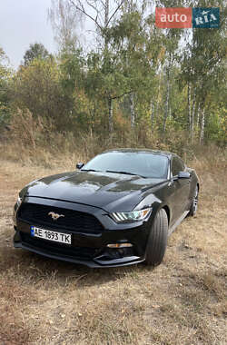 Купе Ford Mustang 2015 в Днепре