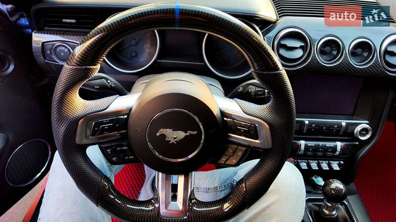 Купе Ford Mustang 2017 в Киеве