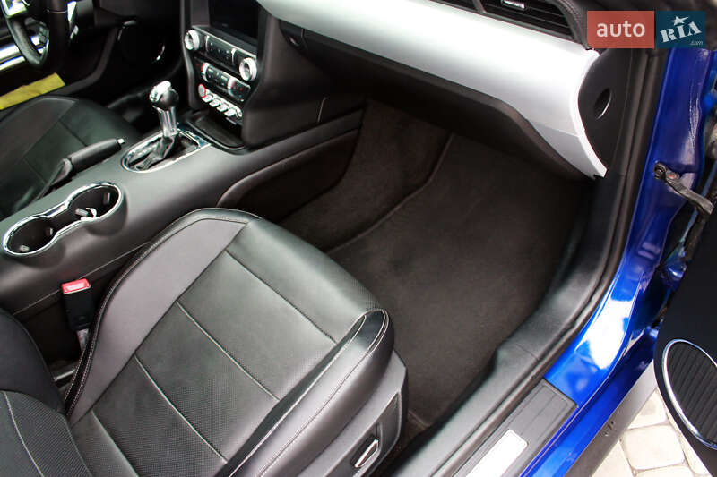 Купе Ford Mustang 2015 в Дніпрі