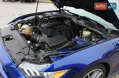 Купе Ford Mustang 2015 в 