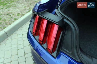 Купе Ford Mustang 2015 в 
