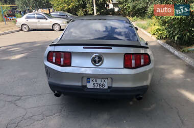 Купе Ford Mustang 2011 в Павлограде