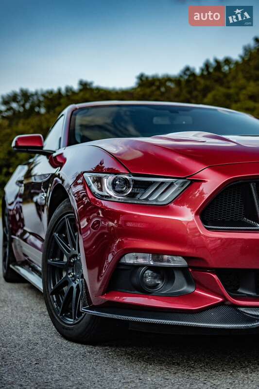 Купе Ford Mustang 2015 в Новоукраинке