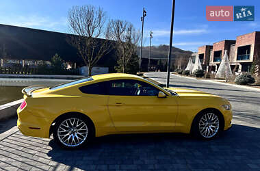 Купе Ford Mustang 2016 в 