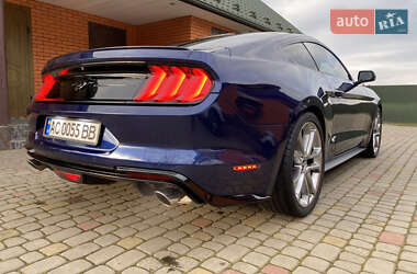 Купе Ford Mustang 2017 в 