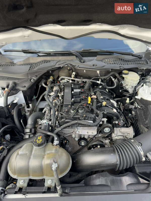Купе Ford Mustang 2015 в Полтаве