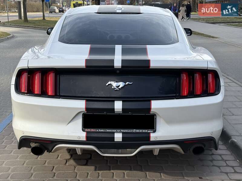 Купе Ford Mustang 2017 в Львове