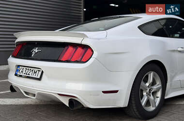 Купе Ford Mustang 2016 в 
