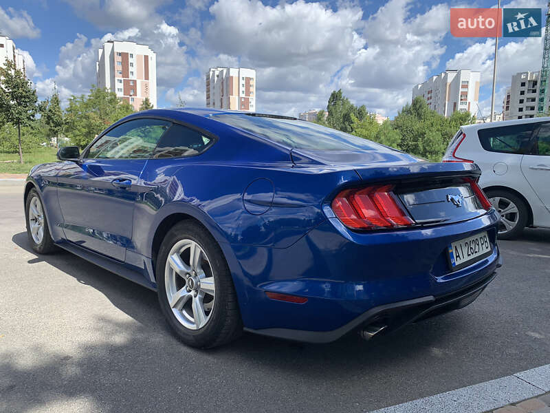 Купе Ford Mustang 2017 в Киеве